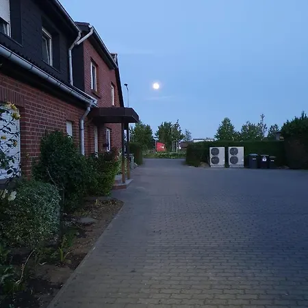 Neumühler Hof- Gemütliche Lenia Parkplätze Und Kongresshalle In Der Nähe Schwerin (Mecklenburg-Vorpommern)