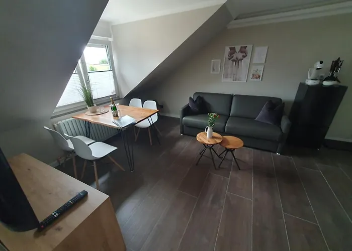 Neumuhler Hof: Stylish Lenia With Free Parking *